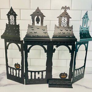Hallmark Keepsake 2008 Ghostly Gazebo Halloween Display